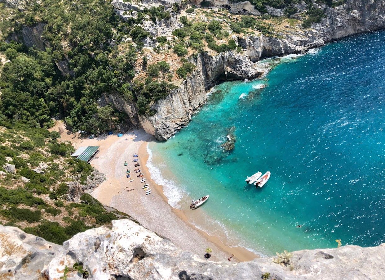 TOUR 9- ALBANIEN – SÜDKÜSTE Gjiri I Grames